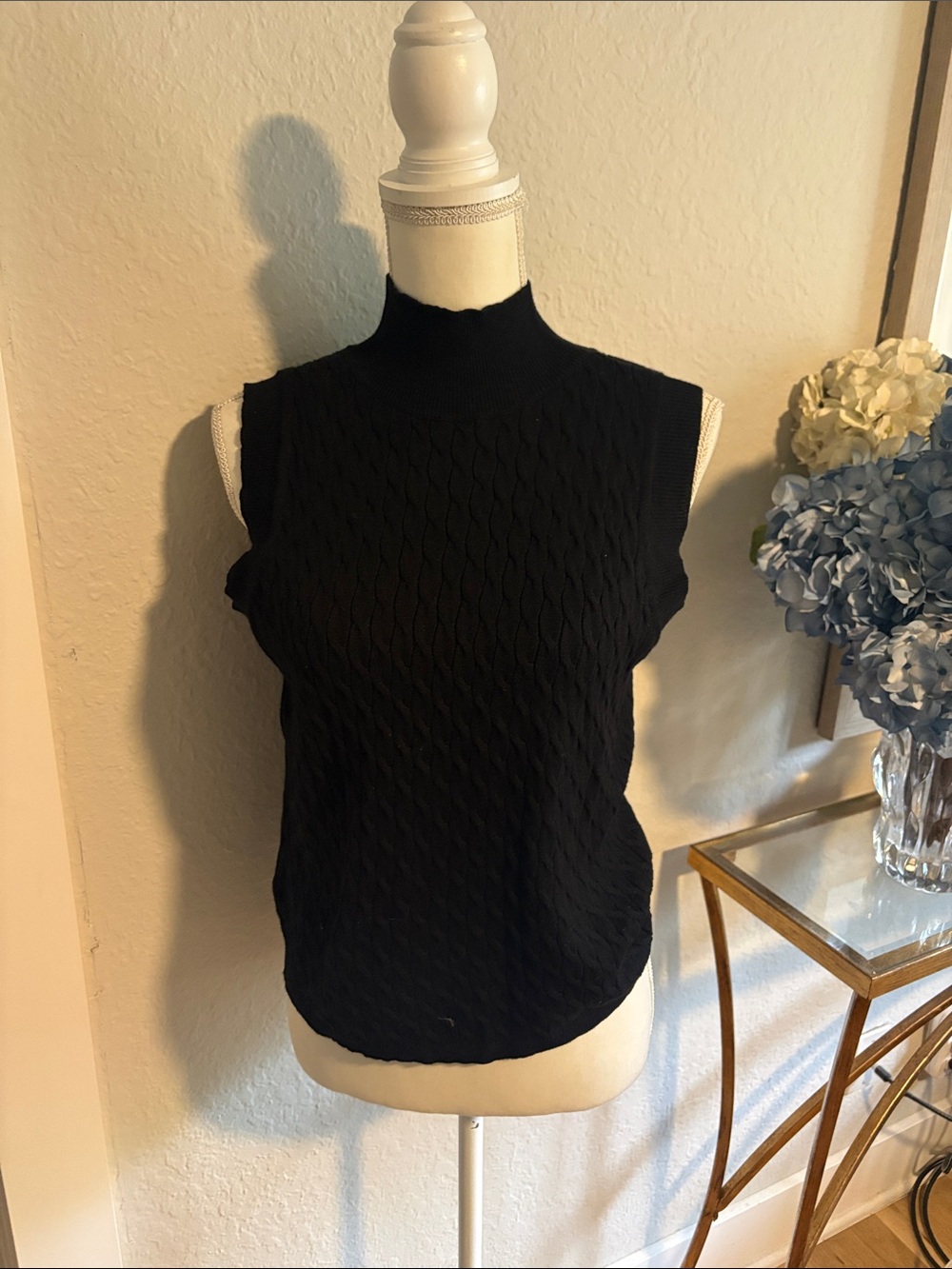 NY & CO Black Sleeveless Mock Neck Cable Knit sweater vest size S